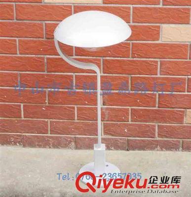 厂家直销精品定制 YX-T7004户外草坪灯，点亮您的庭院之美